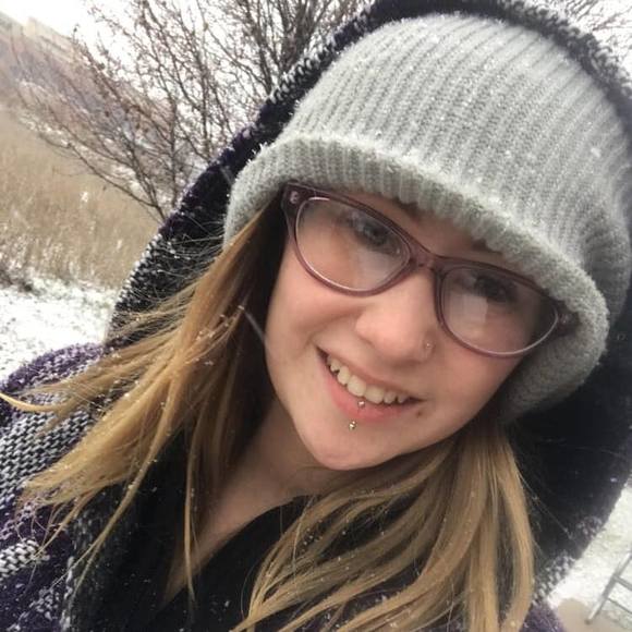 Meet your Posher, Crystal - Picture 1 of 1